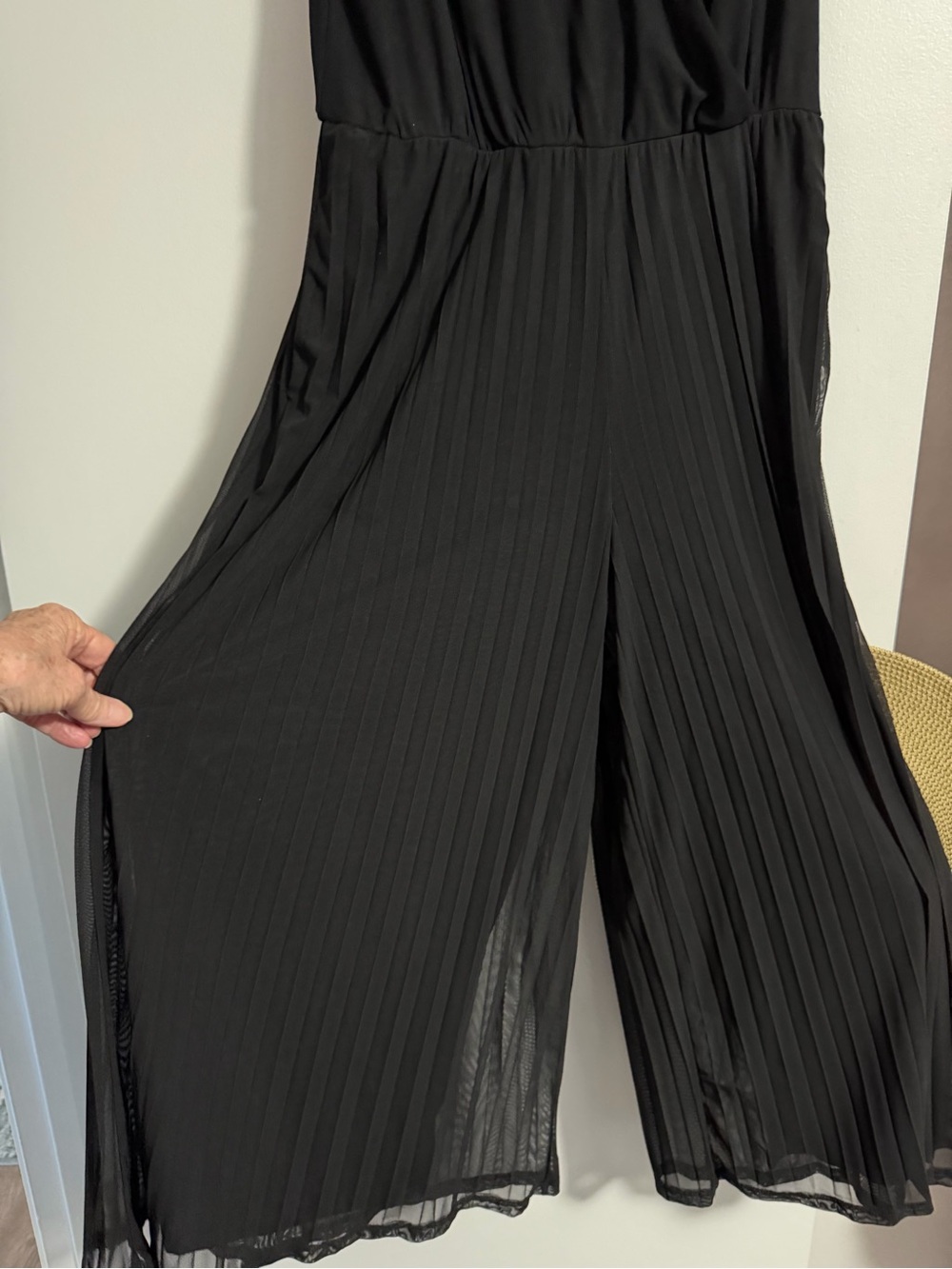 G Giuliana Wide-Leg JUMPSUIT PleatedPants Sleeveless Crossover Top PocketsEUC